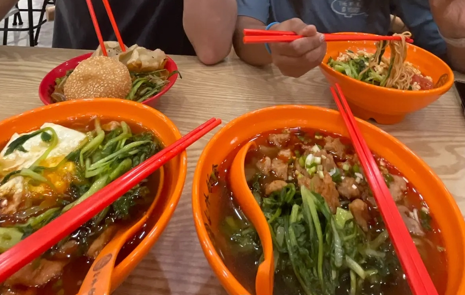 これは2階の麺